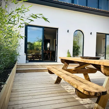 Βίλα La O Wood & Chic