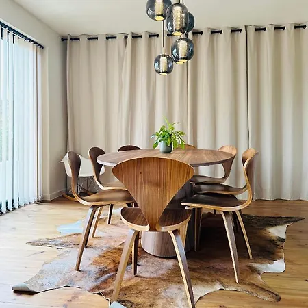 Βίλα La O Wood & Chic *