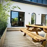 Villa La O Wood & Chic